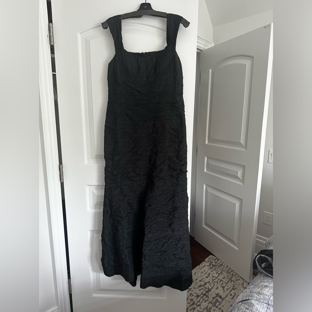 Elegant Black Evening Gown